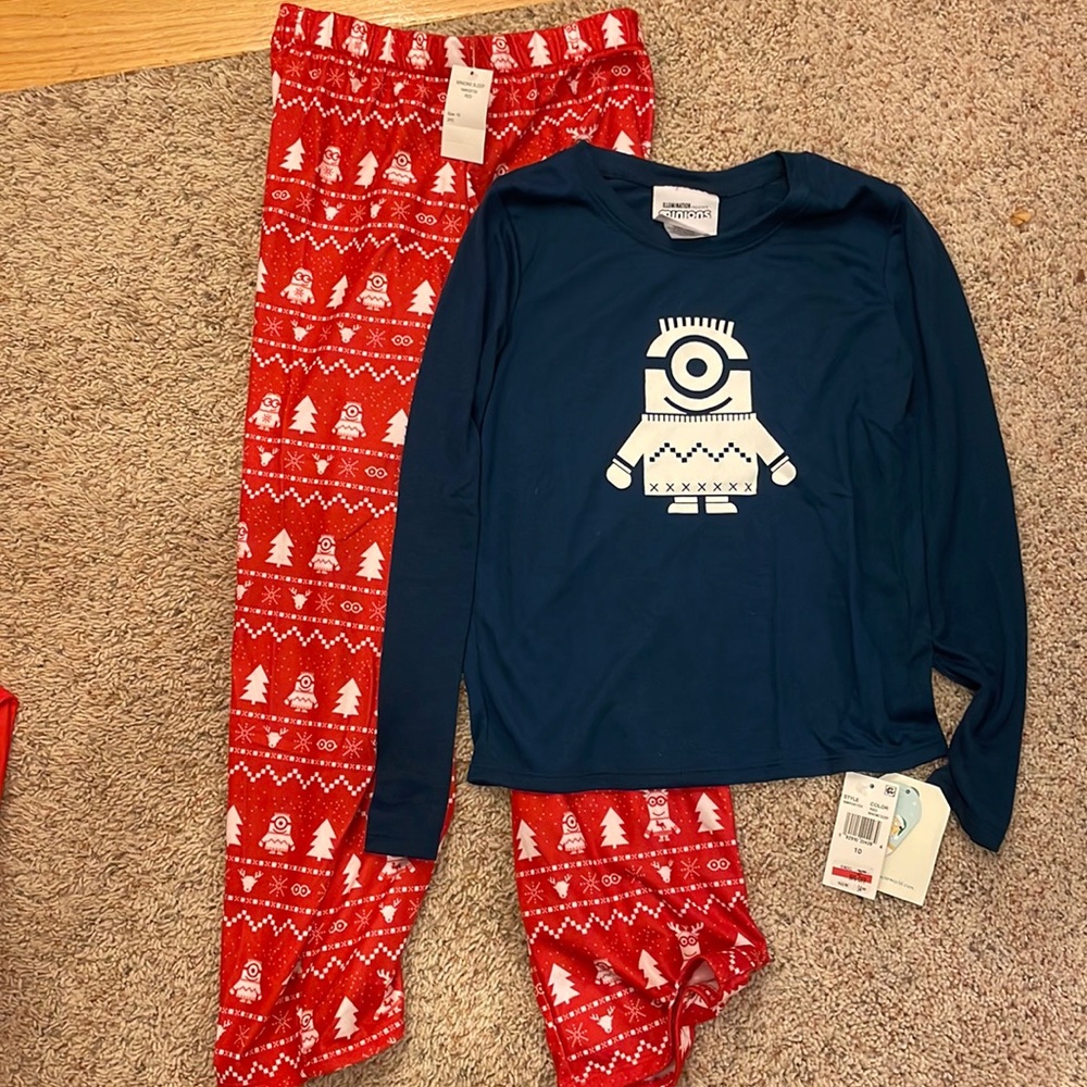 Minions kids pajama set size 10 - brand new with tags